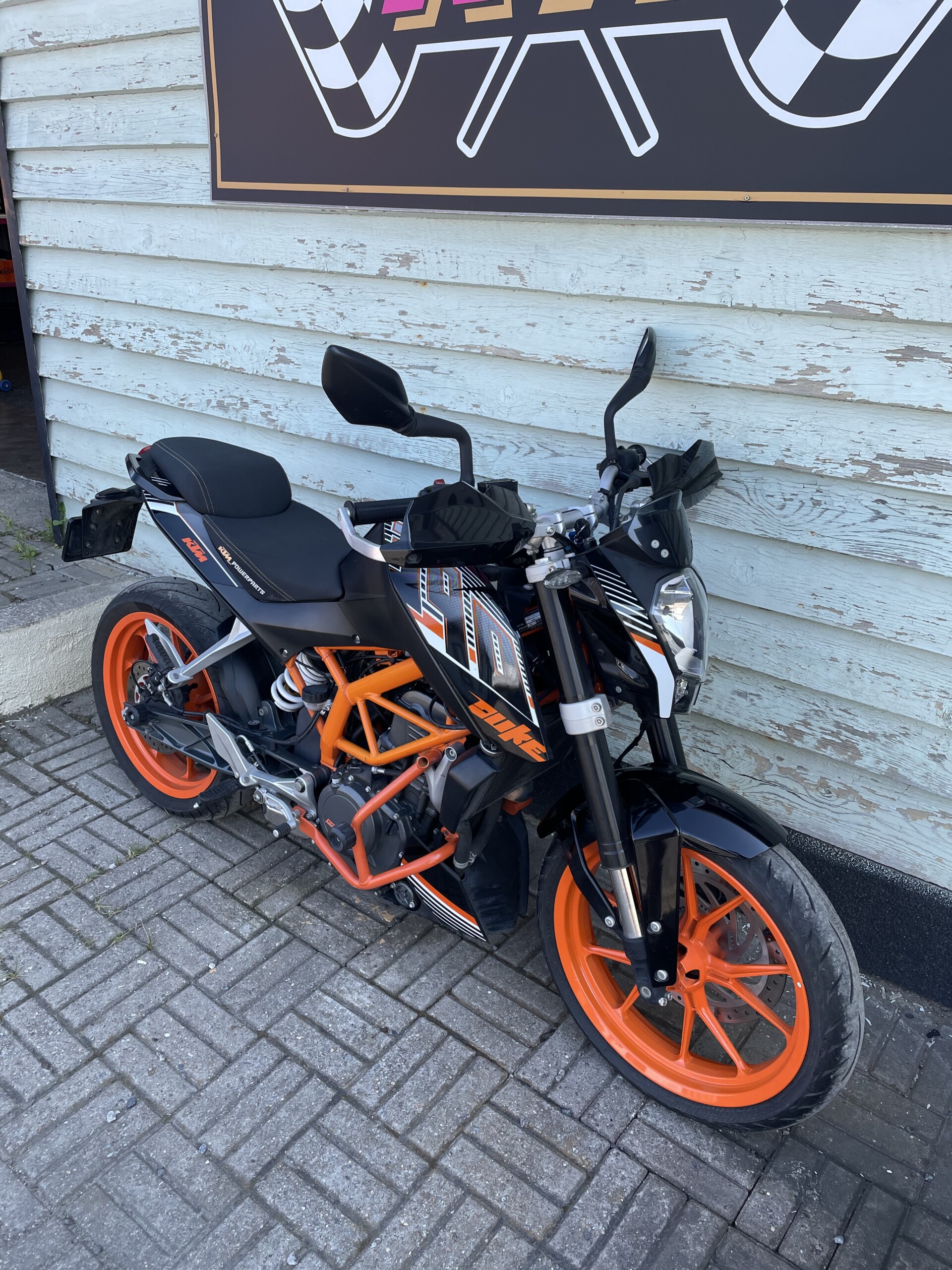 KTM 390 DUKE 2015 - Image 3