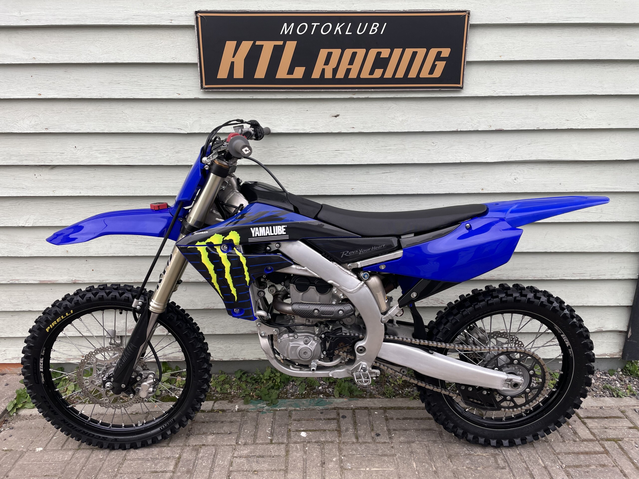 YAMAHA YZ250F 2023 (fantic) - Image 2
