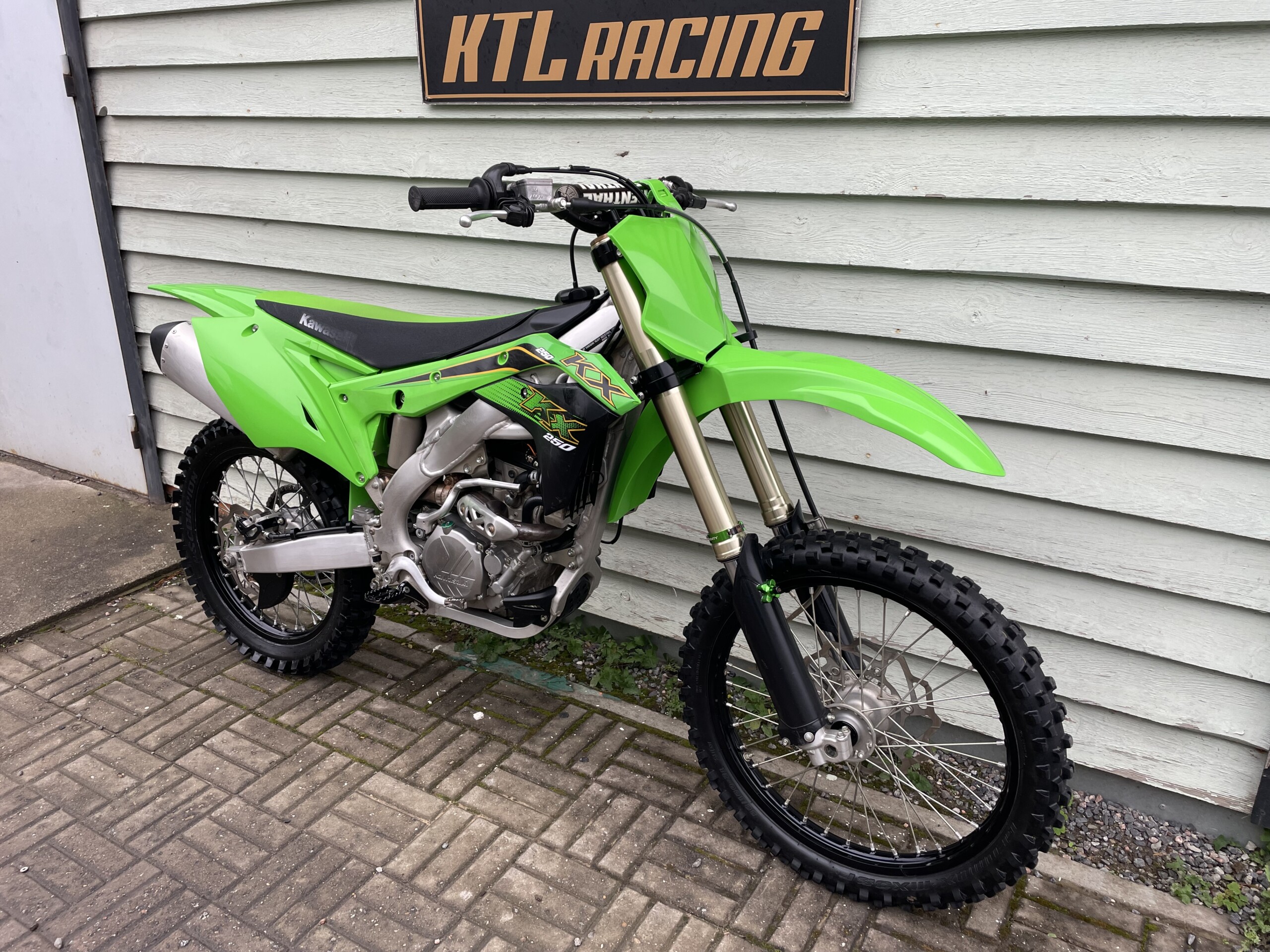 KAWASAKI KX250F 2020 - Image 4